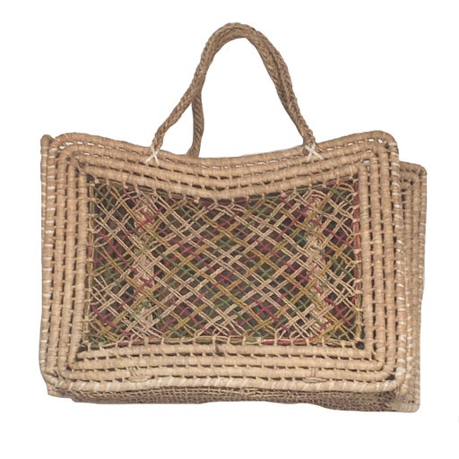 Bag In rectangular natural material.