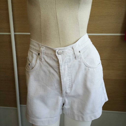 Lovely Ober 90's white shorts High w