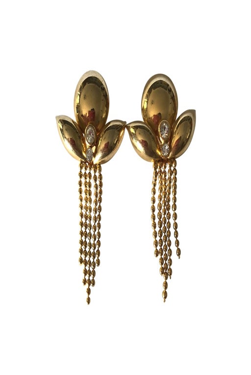 Dangling clip earrings in m