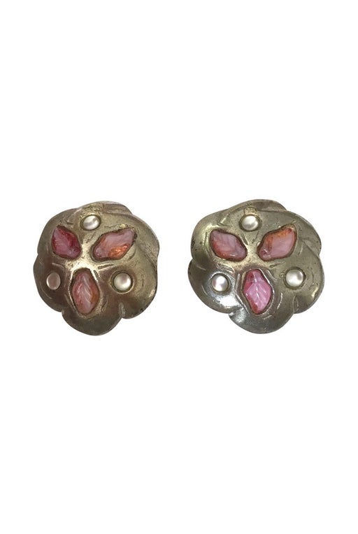 Flower metal clip earrings