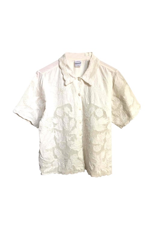 Ecru cotton shirt typical of the years