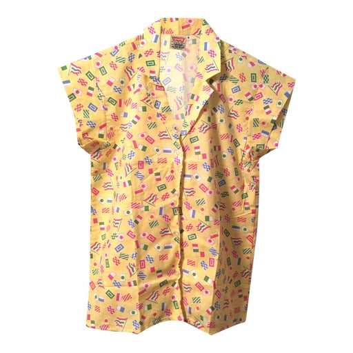 Short-sleeved yellow patterned shirt