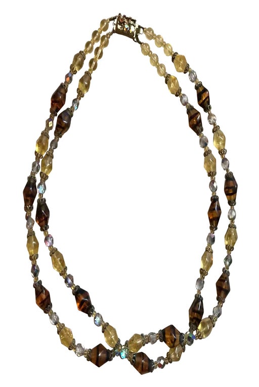 Vintage 60s pearl necklace