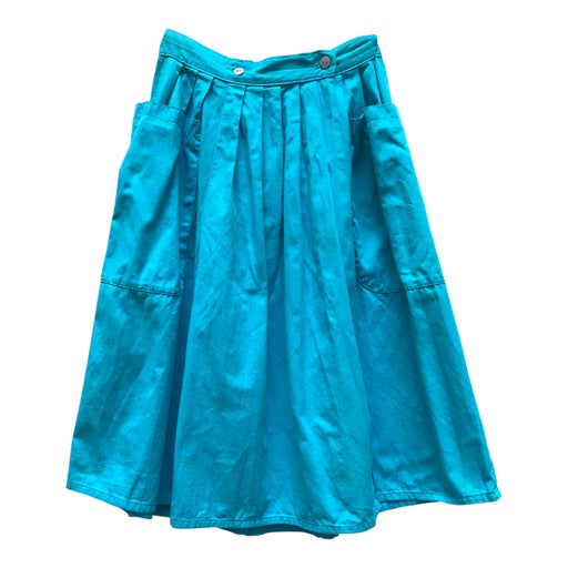 Blue pleated skirt, crossed and buttoned
