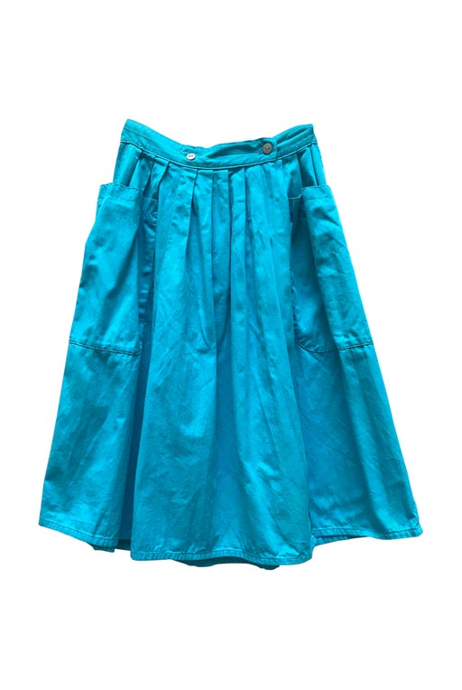 Blue pleated skirt, crossed and buttoned
