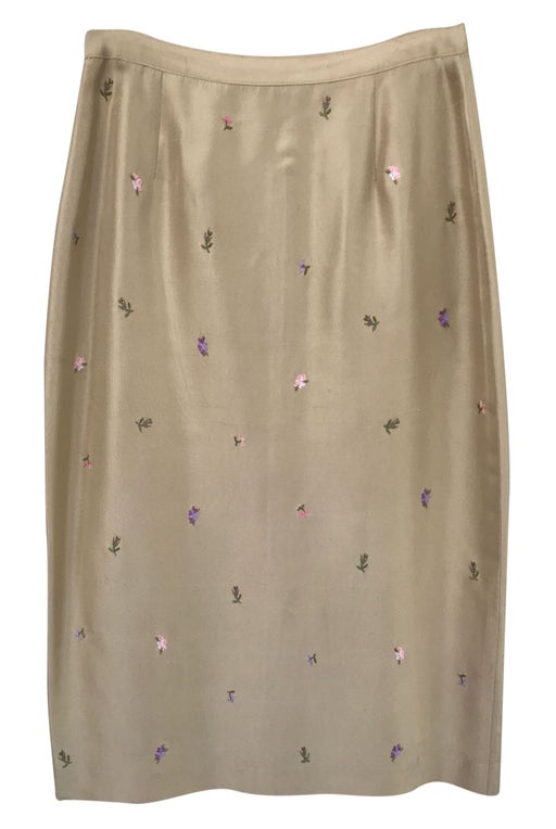 Cyrillus skirt in beige silk with small 
