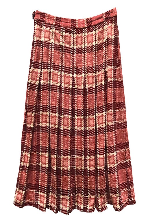 Red and beige pleated skirt