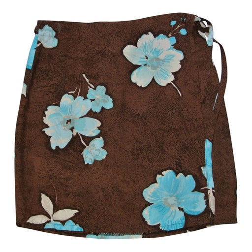 Mini floral wrap skirt. Chestnut