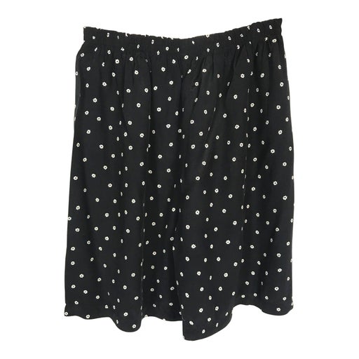 Short à fleurs