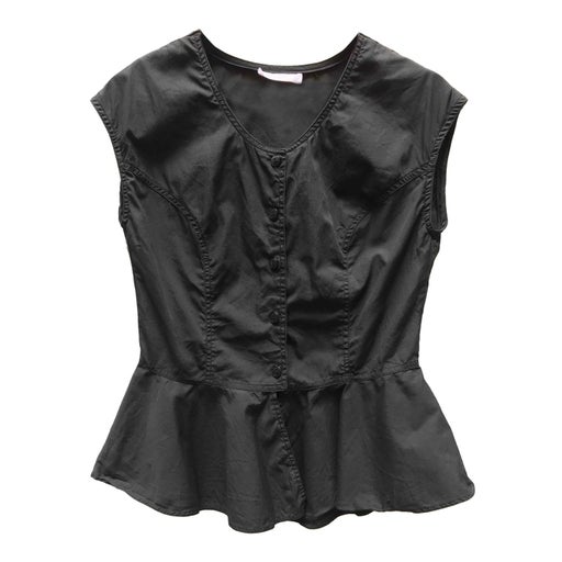 Fitted sleeveless top with ruffles