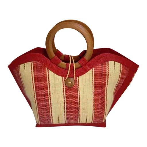 Straw bag