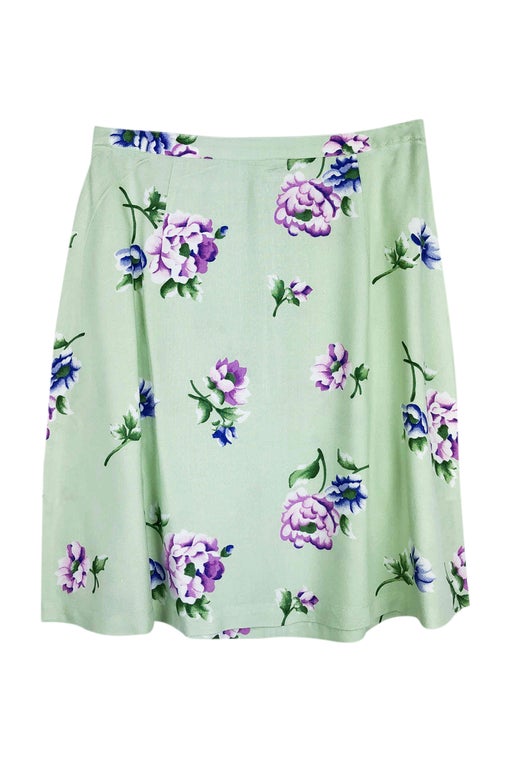 Mini skirt with flowers