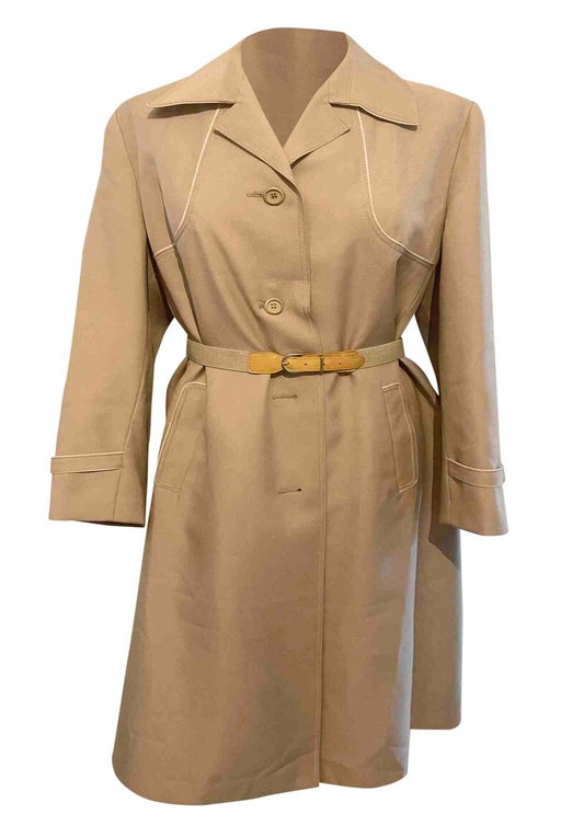 Buttoned trench coat