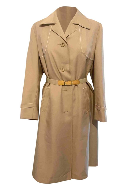 Buttoned trench coat