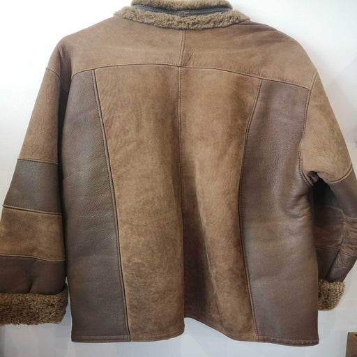 Manteau en peau lainée