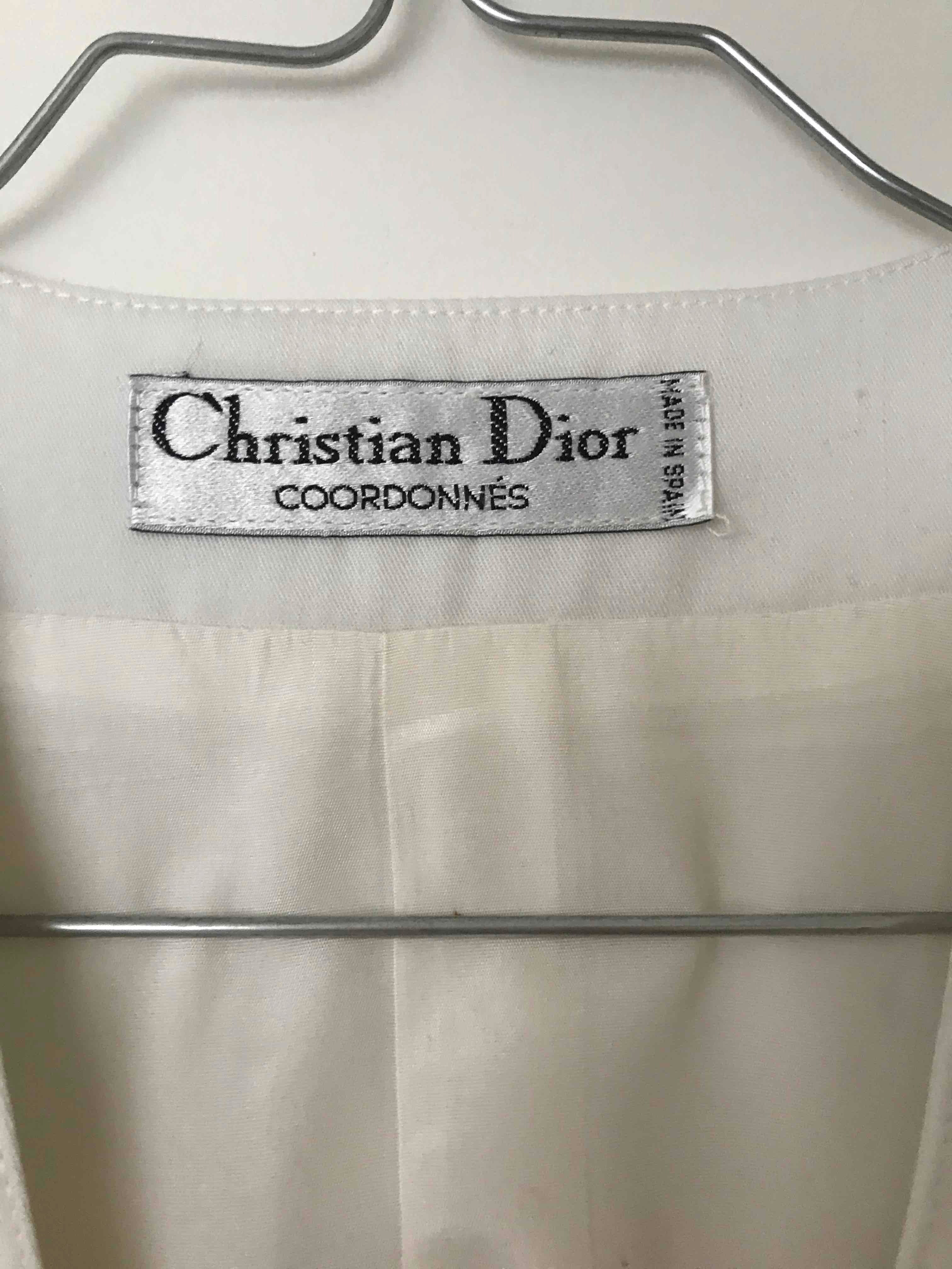 christian dior boutique paris label