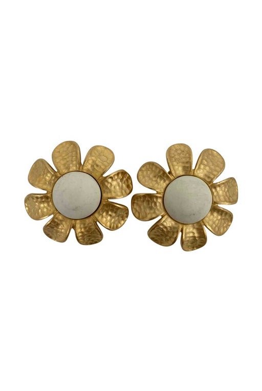 Clip earrings