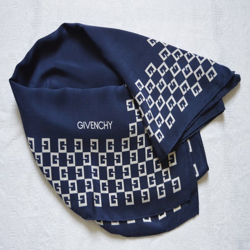 Foulard Givenchy 