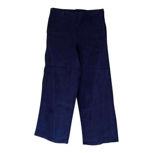 Pants with bridge