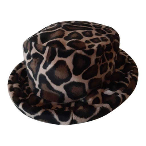 leopard bucket hat