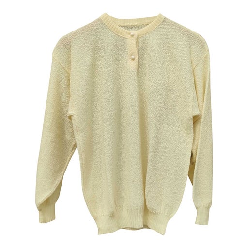 Pastel yellow sweater