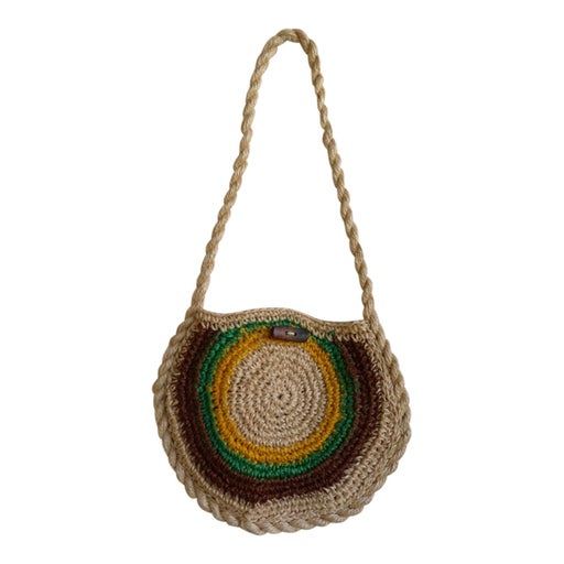 Raffia basket