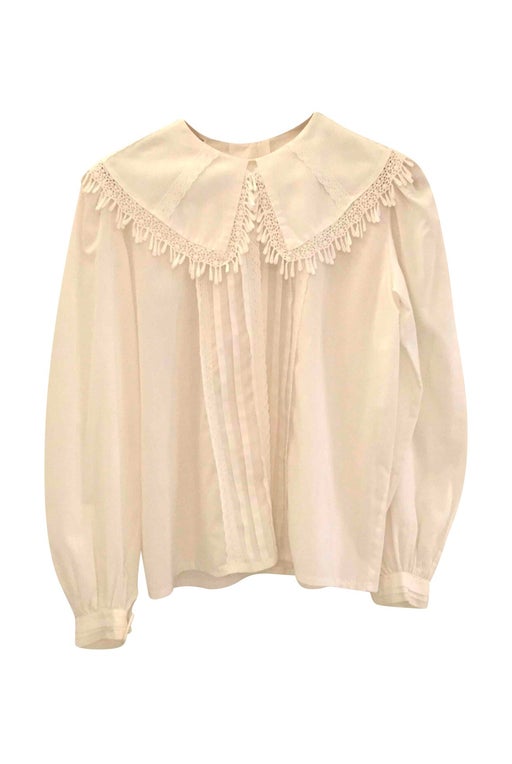 Blouse with large collar