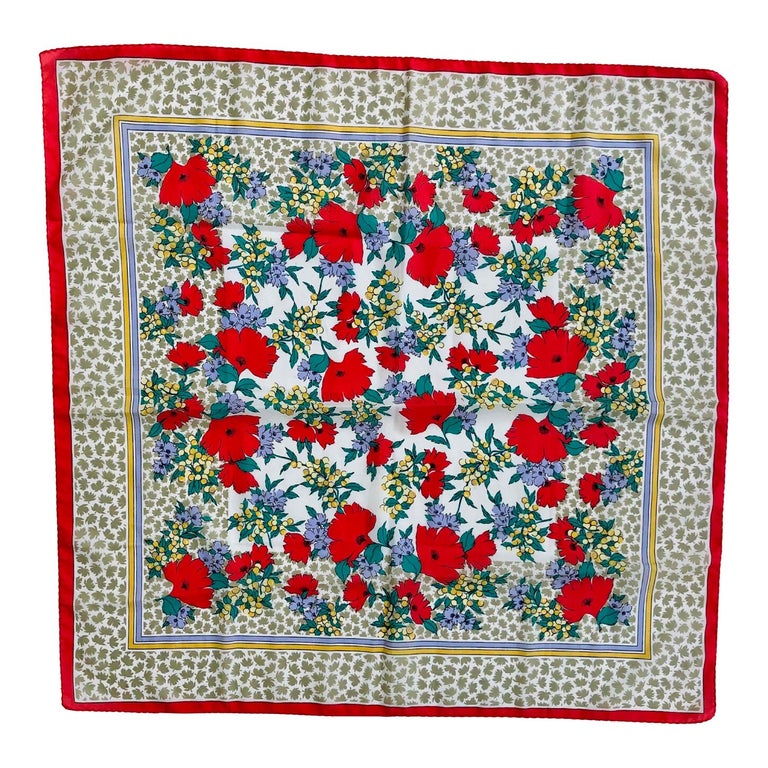 Foulard à fleurs