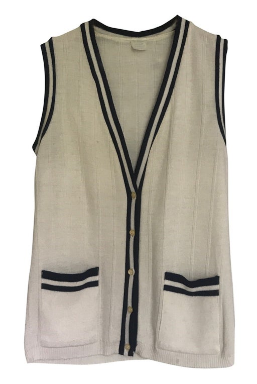 Vest with pockets