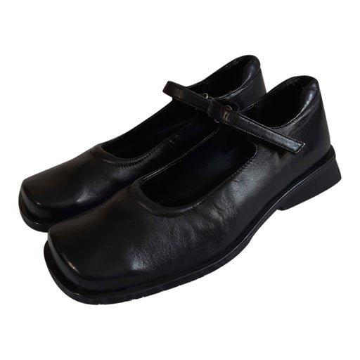 Filles en cuir