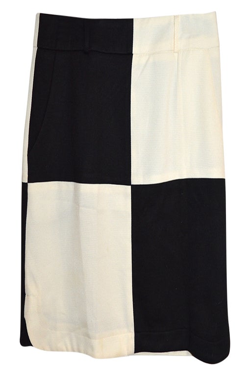 Two-tone mini skirt
