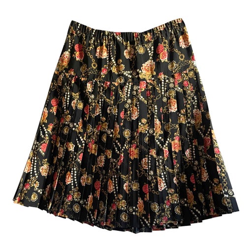 Pleated skirt
