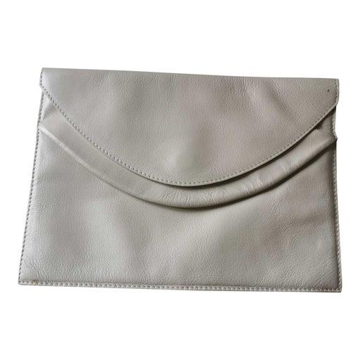 Leather pouch
