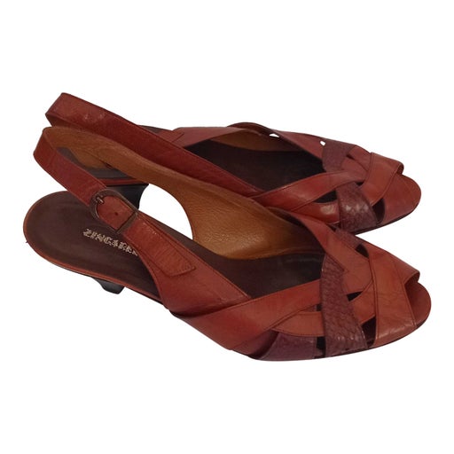 Leather sandals