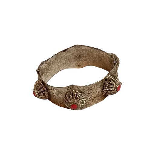 Silver metal bracelet