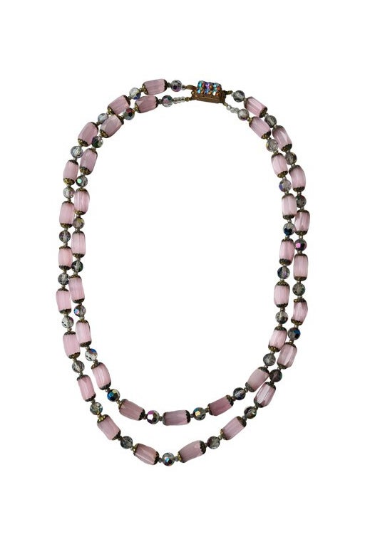 Long necklace in pink pearls