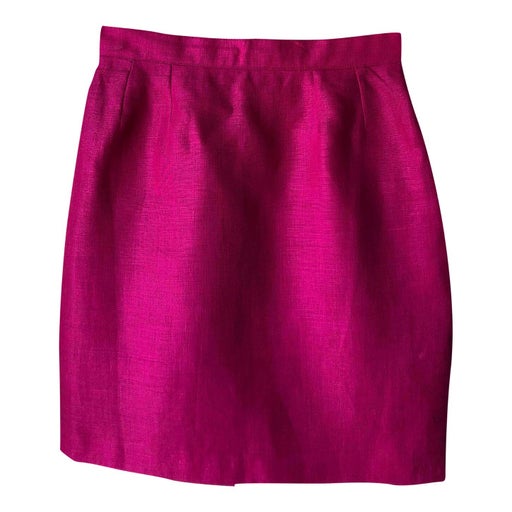 Short linen skirt