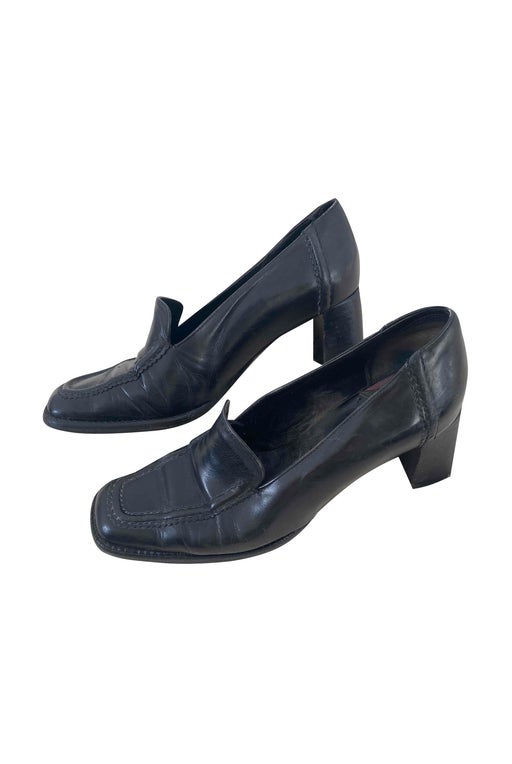 Leather heeled loafers