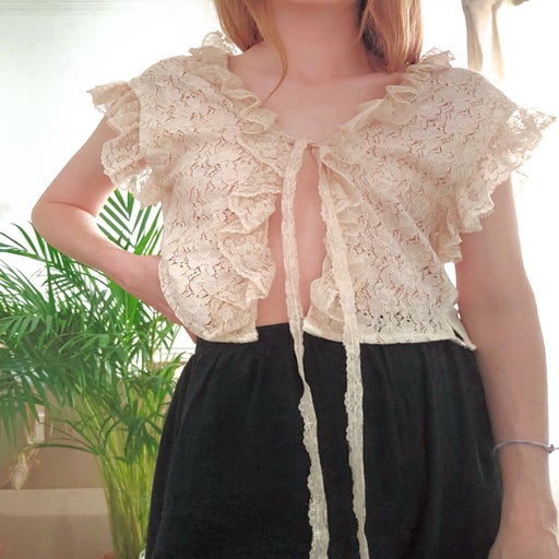 Crop top en dentelle 