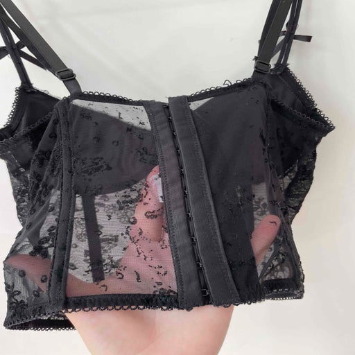Corset en dentelle