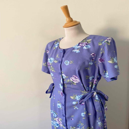 Robe boutonnée à fleurs