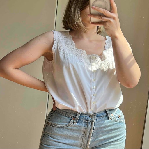 Top brodé en coton