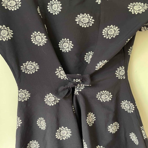 Robe boutonnée à fleurs
