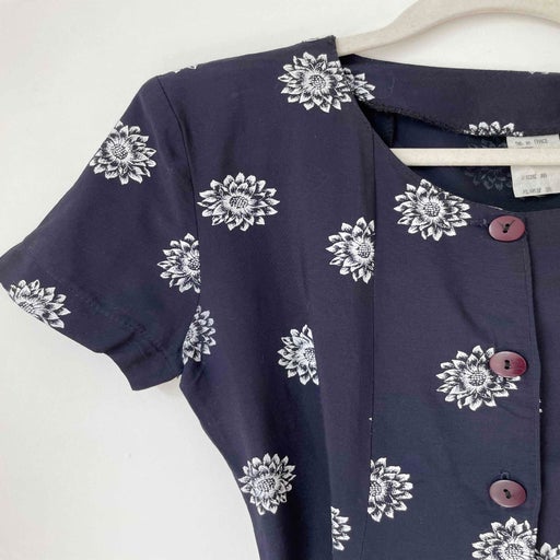 Robe boutonnée à fleurs