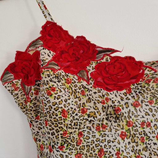 Robe léopard à fleurs