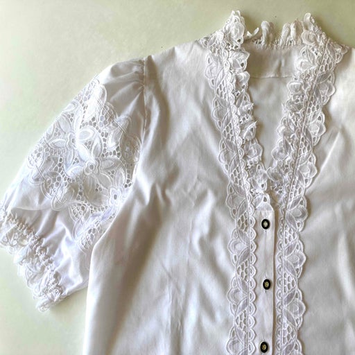 Blouse brodée en coton