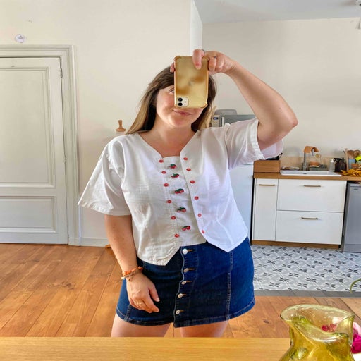 Blouse brodée
