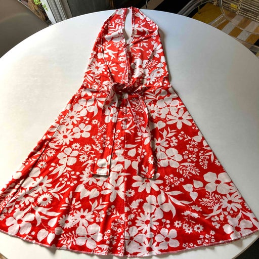 Robe dos nu à fleurs