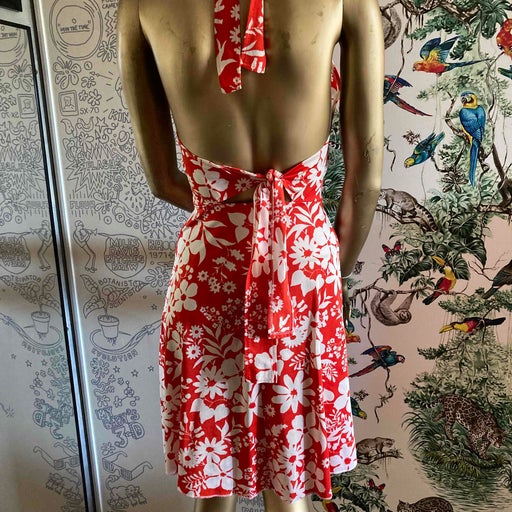 Robe dos nu à fleurs