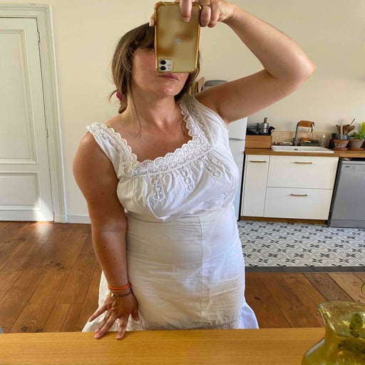 Robe brodée en coton